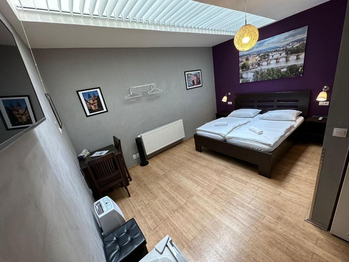 Central Studios Praag Buitenkant foto